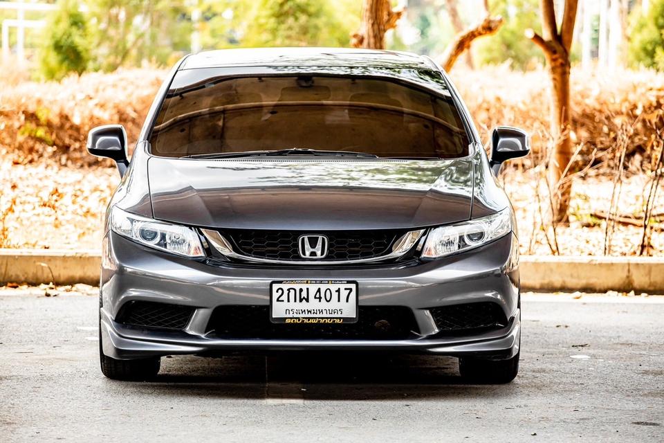 Honda Civic Fb 1.8S สีเทา ปี 2013 เกียร์ออโต้