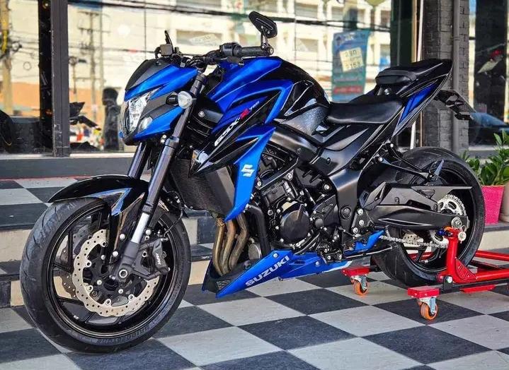 2019 Suzuki GSX750 5