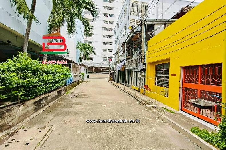ที่ดินพร้อมสิ่งปลูกสร้าง งามวงศ์วาน 18 แยก 6 (ซอยจุฬาเกษม) เนื้อที่ 140 ตร.ว ตำบลบางเขน อำเภอเมืองนนทบุรี นนทบุรี