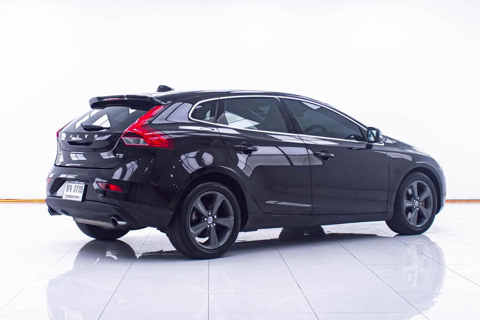 รหัสรถ 1D707 V40 T5 S 2.0 2015 12