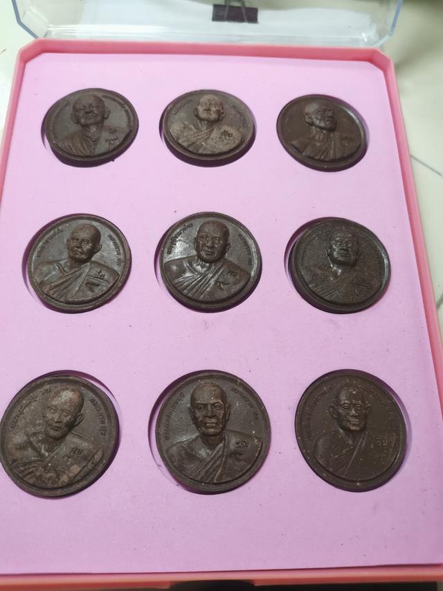 พระอริยสงฆ​์​ มงคลแผ่นดินมงคลนาม​ โต​ เงิน​ ทอง​ มั่น​ คง​ เจริญ​ ศุข​ สด​ ชื่น​ 9องค์ 11