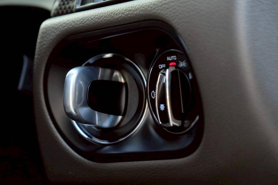 Macan 2.0 Turbo Facelift รูปที่ 14