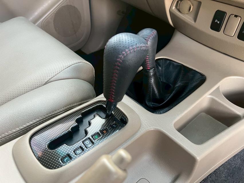 Toyota Fortuner 3.0 4WD TRD Sportivo ปี 2009 สีขาว เกียร์ออโต้ รูปที่ 16