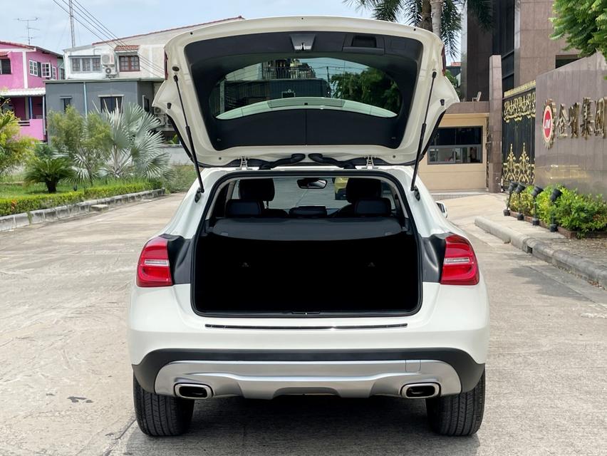 BENZ GLA200 1.6 URBAN (CKD) (โฉมW156) ปี 2017 สภาพนางฟ้า 13