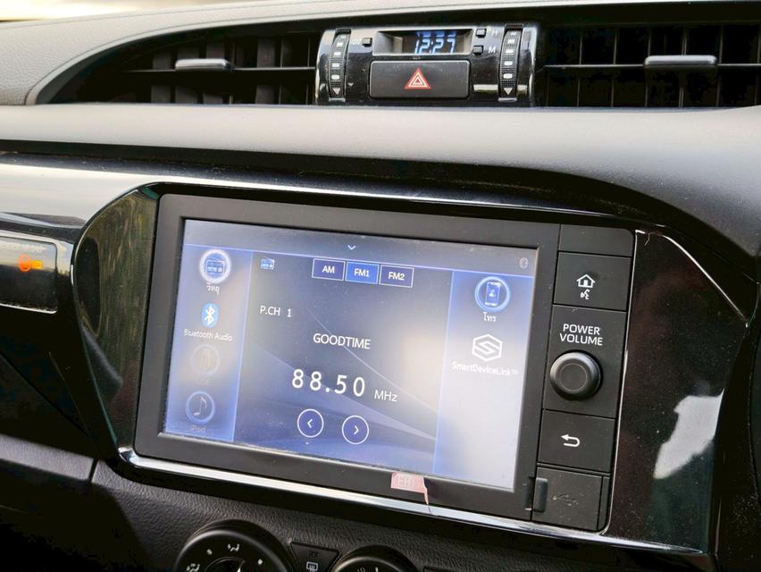 TOYOTA REVO Z-Edition Smart Cab 2.4 Entry M/T 18