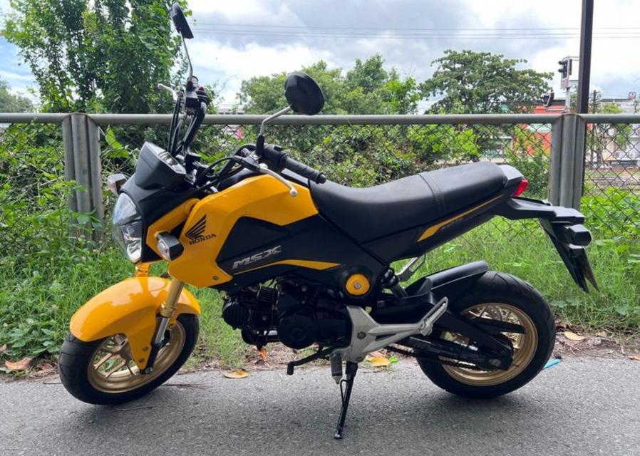 Honda MSX 125 สีเหลือง 2