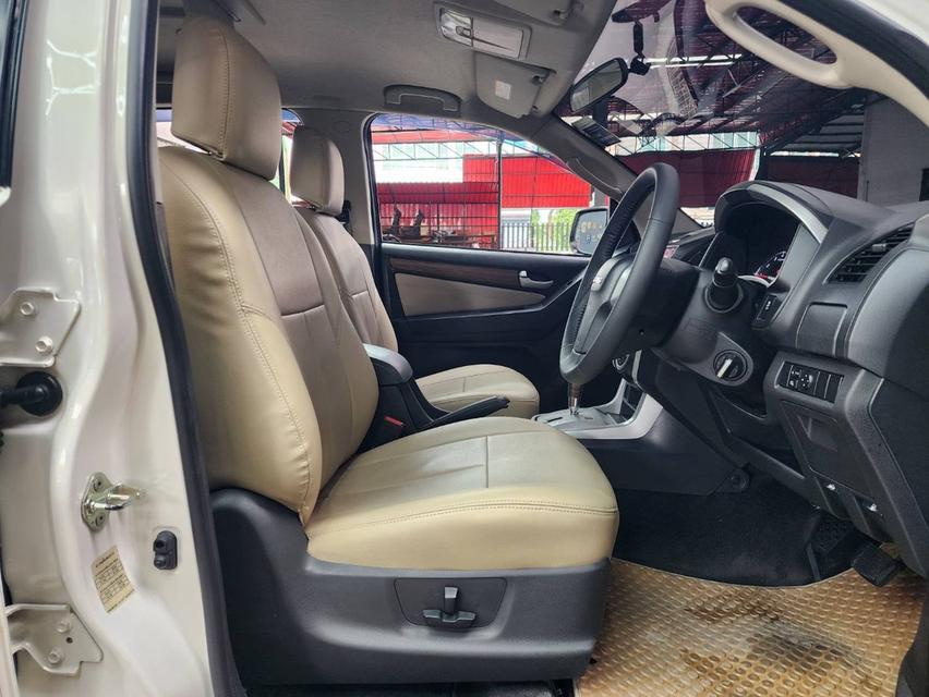 ISUZU MU-X 3.0 DVD ปี 2014 9