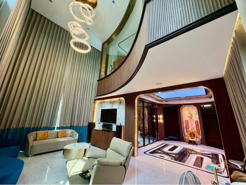 ขายคฤหาสน์หรู 3 ชั้น โครงการ Grand Bangkok Boulevard East Rama 9 ไลน์ไอดี ✅ @bird888