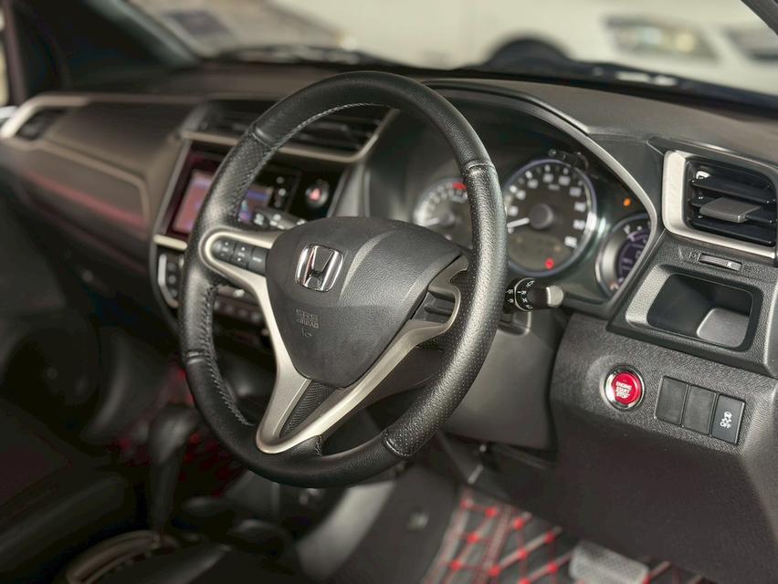 ปี 2018 HONDA BRV, 1.5 SV โฉม ปี16-22 สีน้ำตาล Premium Amber Metallic (เฉพาะรุ่น 7 ที่นั่ง) เครื่องยนต์ 18