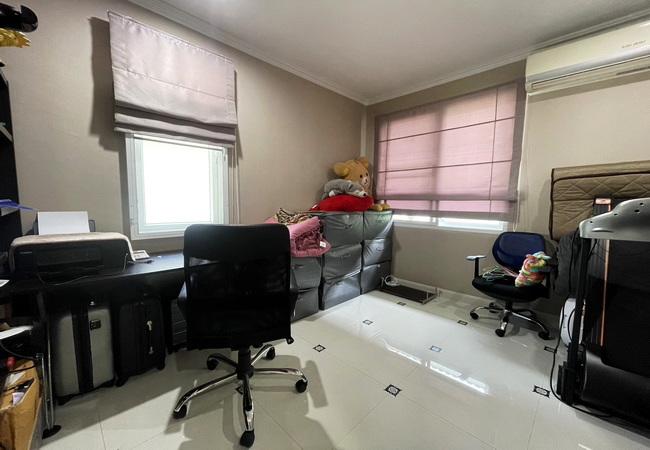 ขายบ้านแฝด หมู่บ้านสาริน อเวนิว พระราม 2 เนื้อที่ 35.7 ตร.ว. 2 ชั้น 3 นอน 3 น้ำ