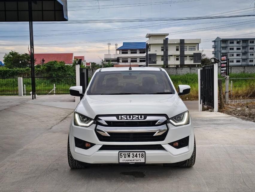 Isuzu Cab 4 รุ่นปี 2020 รถมือสอง