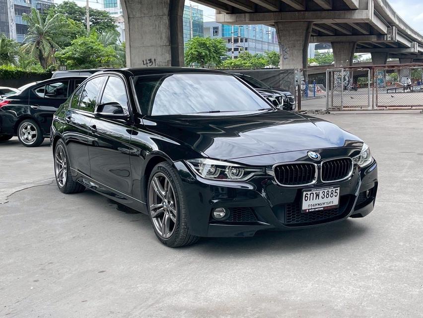 รหัสรถ WRT3885 BMW 330e Limousine M Sport LCI ปี 2017