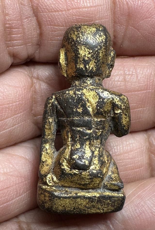 แม่นางกวัก ไม้แกะลงรักทอง ไม่ทราบที่