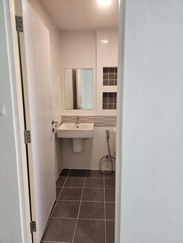 ทาวน์โฮม 2 ชั้น 3 ห้องนอน 2 ห้องน้ำ 11