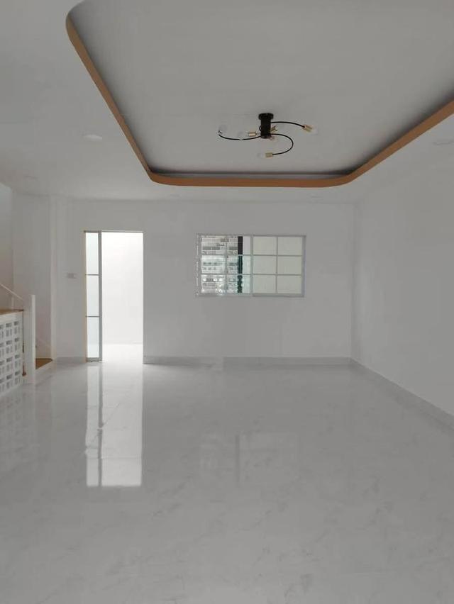 หมู่บ้านพฤกษา12/1 (รังสิต-เลียบคลองสาม) #ถนนเลียบคลอง 3 ตำบลคลองสาม อำเภอคลองหลวง ปทุมธานี  2