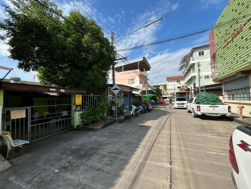 ขายบ้านชั้นเดียว หมู่บ้านรัตนโกสินทร์ 200 ปี รังสิต-ปทุมธานี14 ซอย 8 ใกล้สถานีรถไฟฟ้าสายสีแดงรังสิต 2