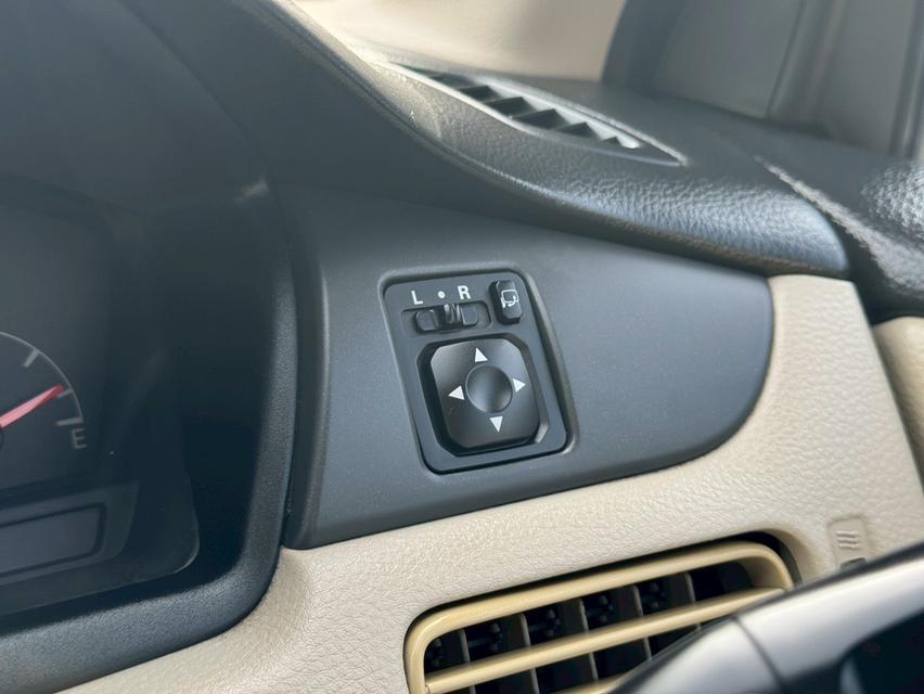 MITSUBISHI LANCER CEDIA 1.6GLXI CNG 2011สีเทา  ออโต้  📍รถบ้านรถใช้เอง  10