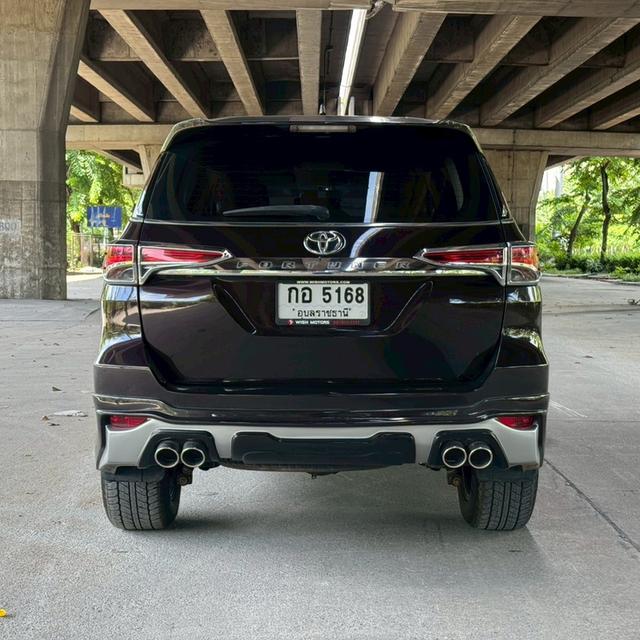 Toyota Fortuner 2.4 V AT ปี 2016 รถสวย ไมล์น้อย 92,xxx km. 6