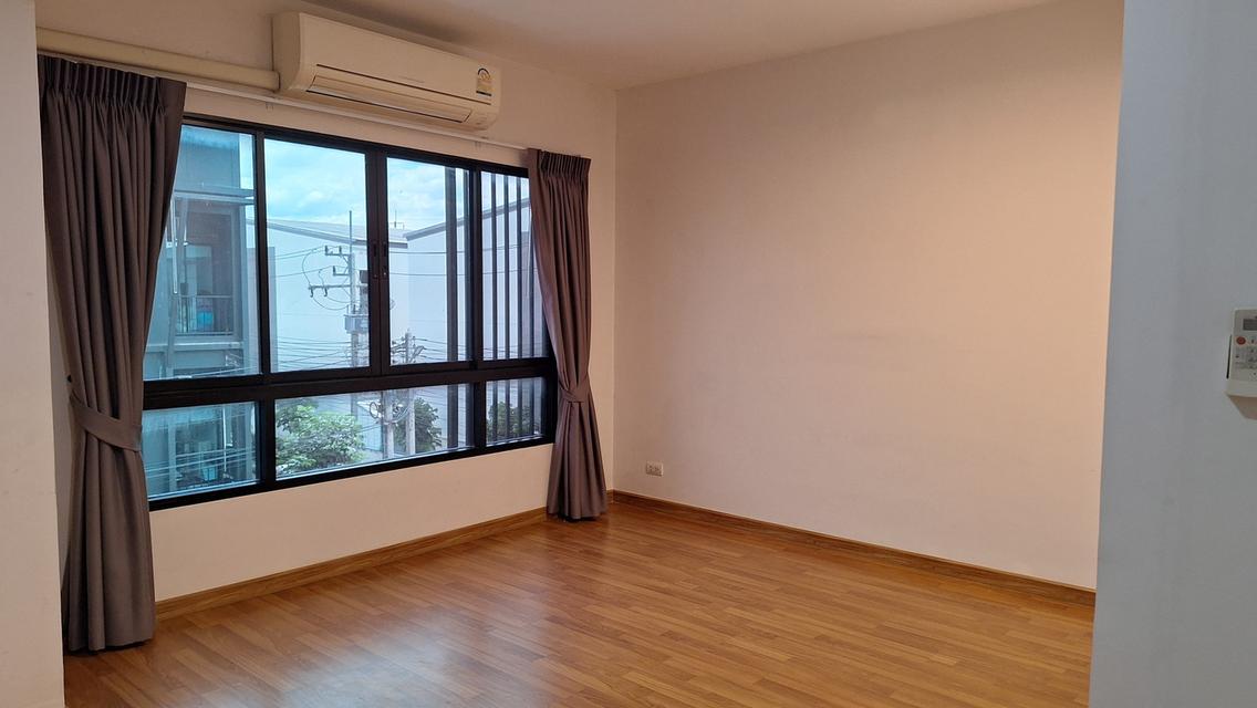 ให้เช่าทาวน์เฮ้าส์ คาซ่า ซิตี้ วงแหวน ลำลูกกา ติดถนนลำลูกกา 5