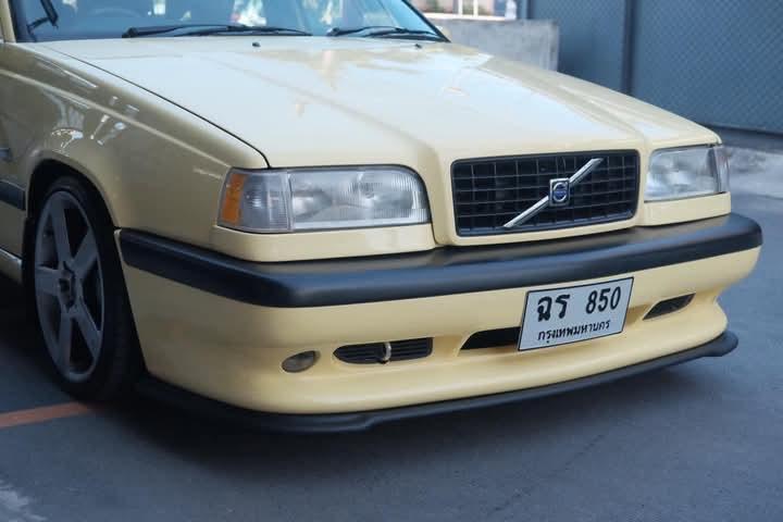 Volvo 850 สีเหลือง  8