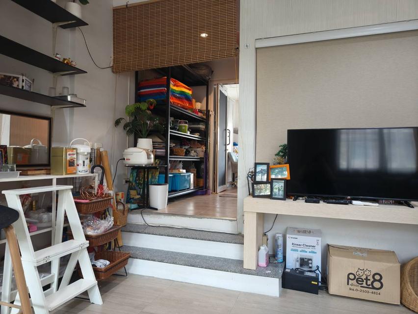 🏡 ขายทาวน์โฮม 3 ชั้น หมู่บ้านเมอริท เพลส ลาดพร้าว 87 แยก 10 💰 ราคา 3,990,000 บาท (ต่อรองได้) ✅ ค่าโอนคนละครึ่ง 📍 เจ้าของขายเอง 2