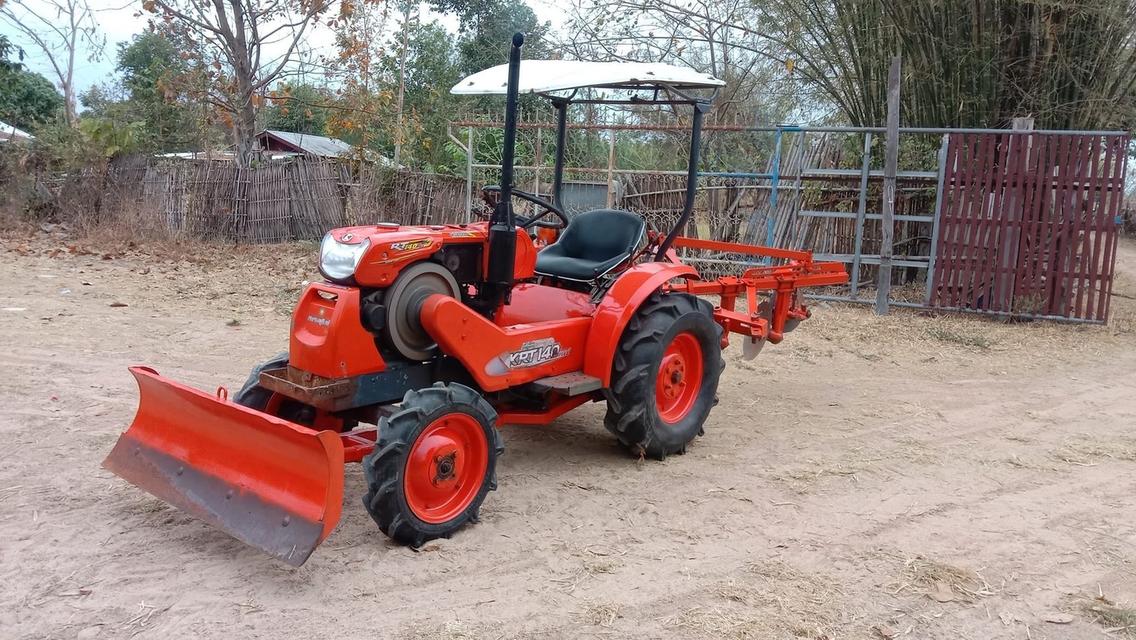 รถไถนั่งขับ Kubota KRT140 มือสอง 3