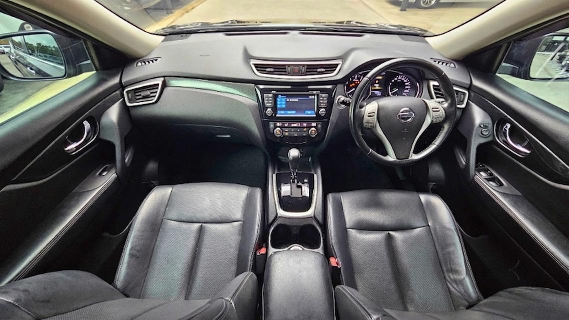ขายรถ nissan  X-Trail 2.0V 4WD ปี 2018 สีดำ เกียร์ออโต้ รูปที่ 14
