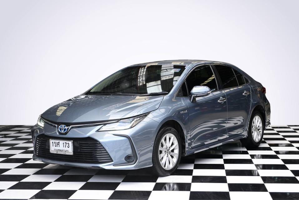 TOYOTA ALTIS 1.8 HYBRID MID