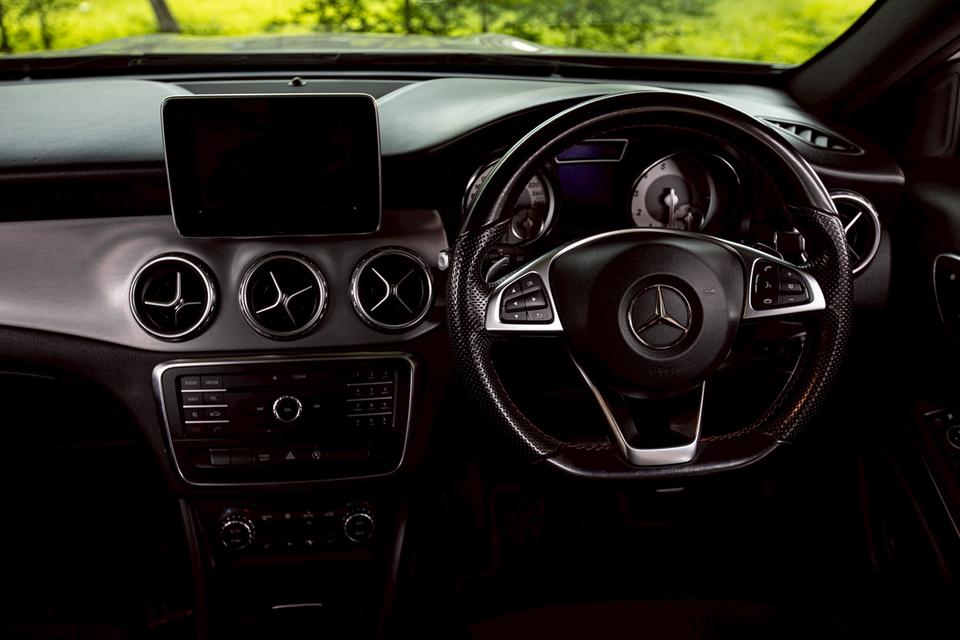 ขาย Benz Gla250 Amg ปี16 10