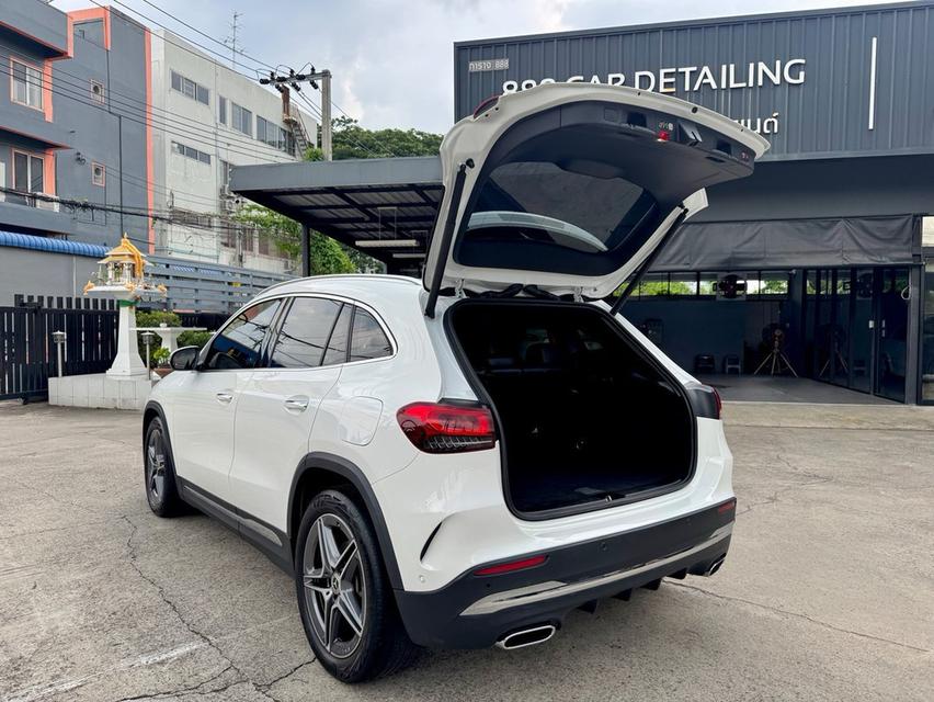 Benz Gla200 Amg ปี 2022 สีขาว ไมล์ 55,xxx Km