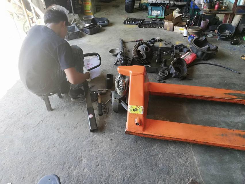 รับซ่อมForklift Handlift