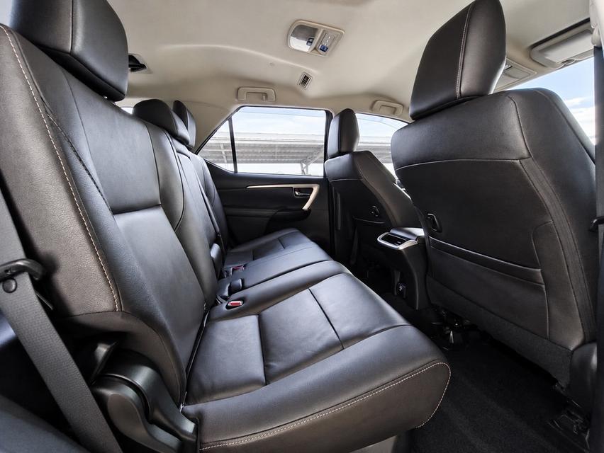 (แจ้งรหัสรถ BK8509) 2018 Toyota Fortuner 2.4V ขับ2 ดีเซล รูปที่ 18
