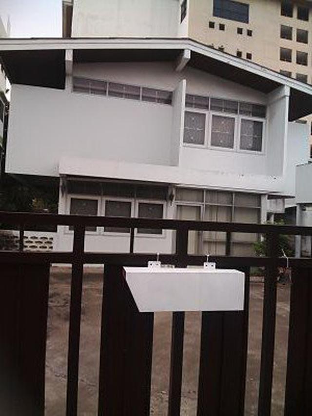 SALE SINGLE OLD HOUSE CAN ADAPT AN APARTMENT SUKHUMVIT 71 4