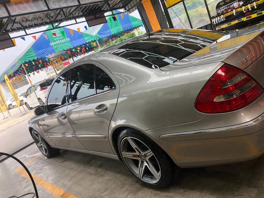 W211 e220 CDI diesel ปี2005 ฝาดำ  ไมล์169,000โล ไฟหน้าxenon ตัวelegance กันชนรอบคันคิ้วโครมเมี่ยม มีparktronic (เซ็นเซอร์กันชนหน้าหลัง ) 7
