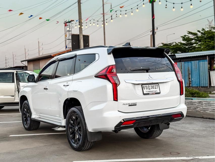 ขาย Mitsubishi Pajero 2.4GT ปี21 7