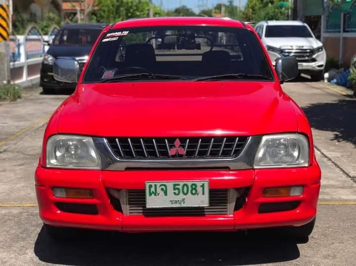 Mitsubishi L200-Strada สีแดง