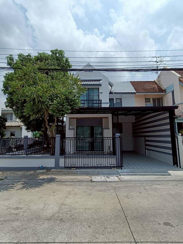 หมู่บ้าน พูนสินธานี 3 ร่มเกล้า 64 17
