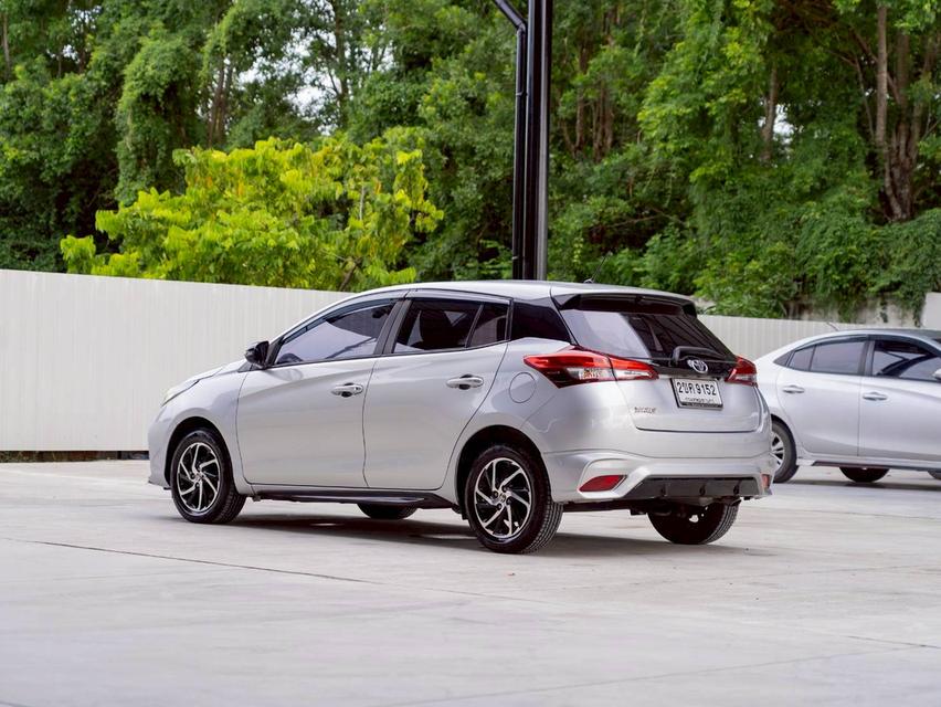 Toyota Yaris 1.2 Sport ปีจด 2021 2