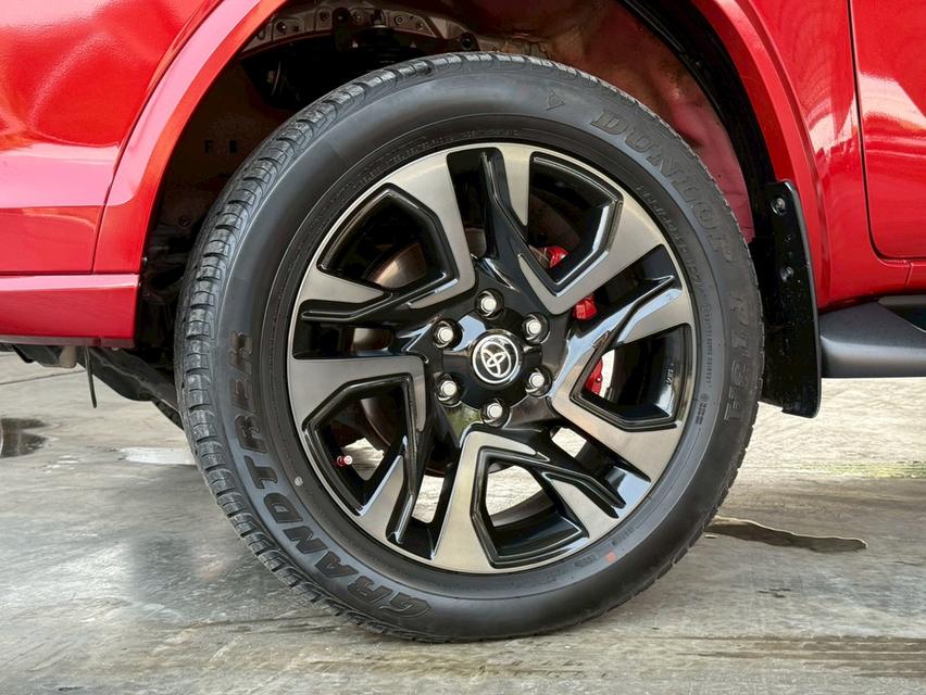 ปี 2025 TOYOTA FORTUNER, 2.8 GR SPORT BLACK TOP 4WD รูปที่ 18