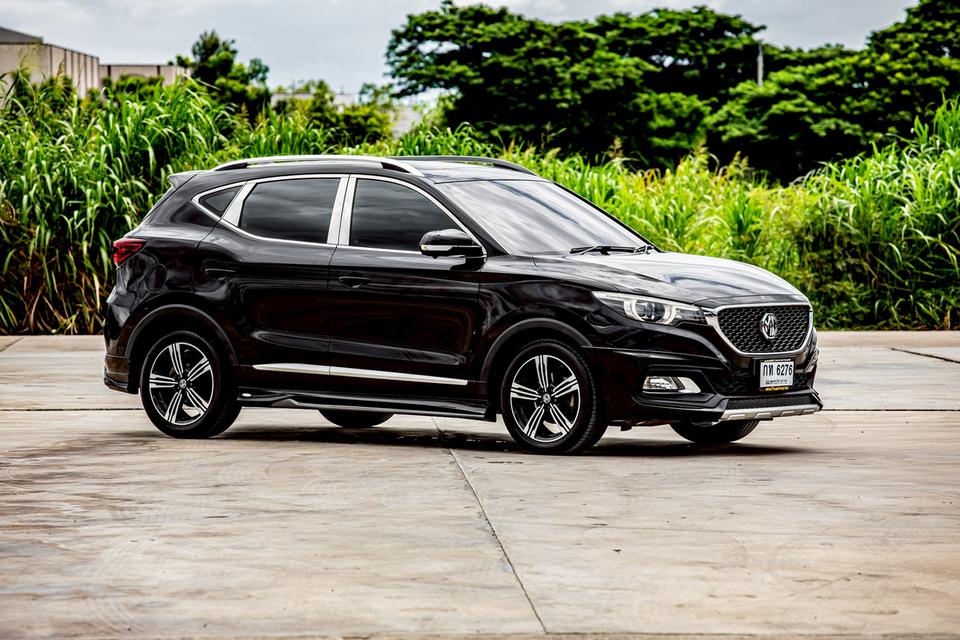 MG ZS 1.5X Sunloof ปี 2018 สีดำ รุ่นท๊อป
