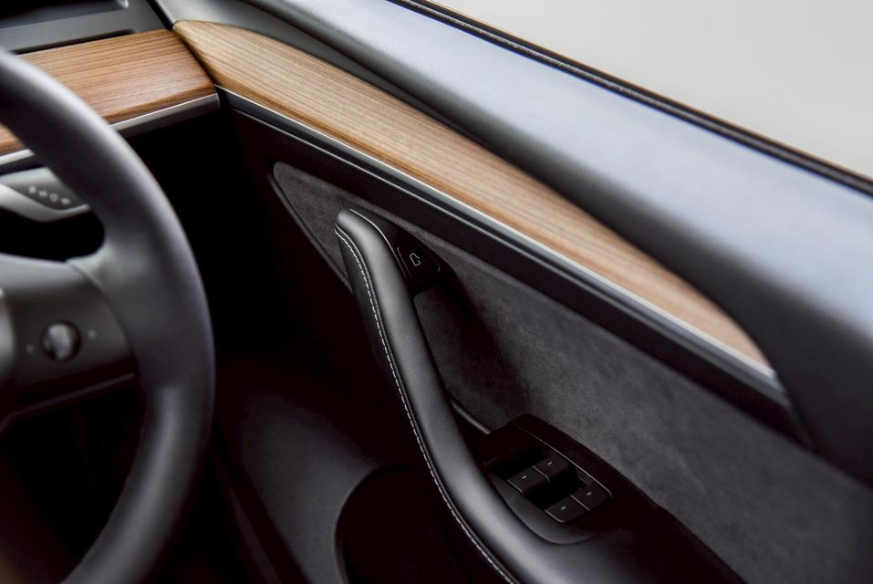 รหัสรถ CBL3018 TESLA Model Y Long Range AWD (Dual Moter) AT 2022 17