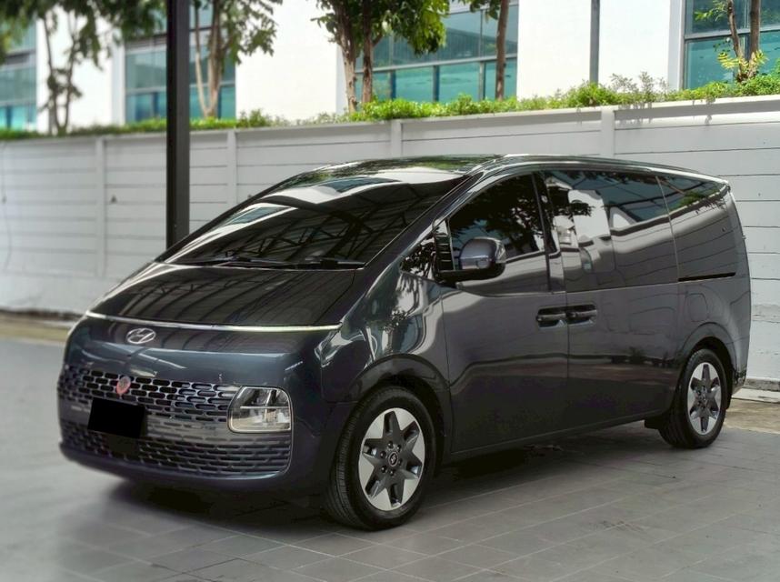รถเข้าใหม่! Hyundai Staria SEL 2021 สีเทาเข้ม