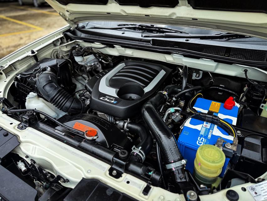 ISUZU MU-X 3.0 Top Navi 2WD AT ปี16-17เกียร์ออโต้ 16