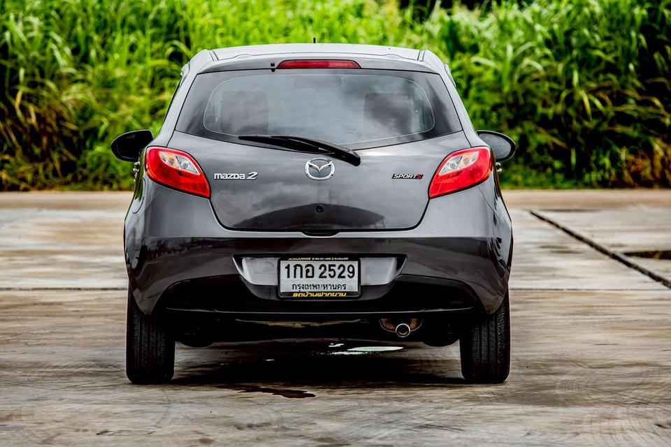 Mazda2 1.5 Groove Sport ปี 2013 สีเทา มือเดียวป้ายแดง 8