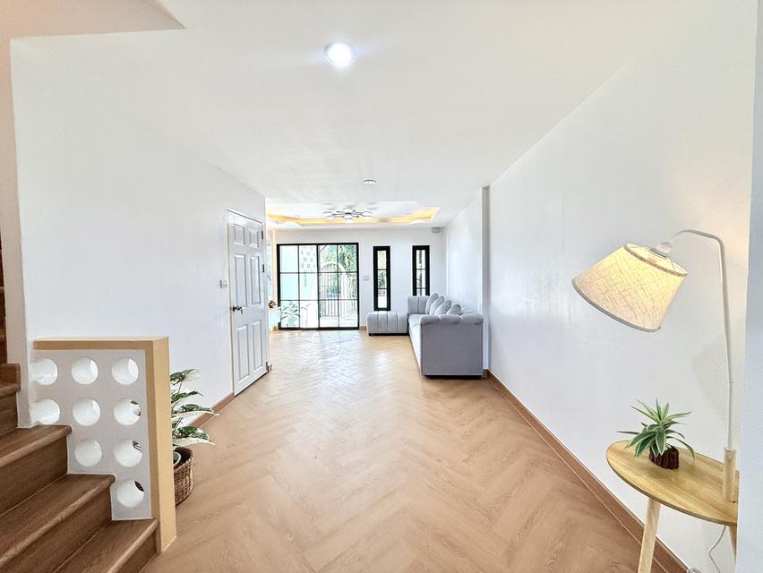 หมู่บ้านสินทองร่มเกล้า 28 5