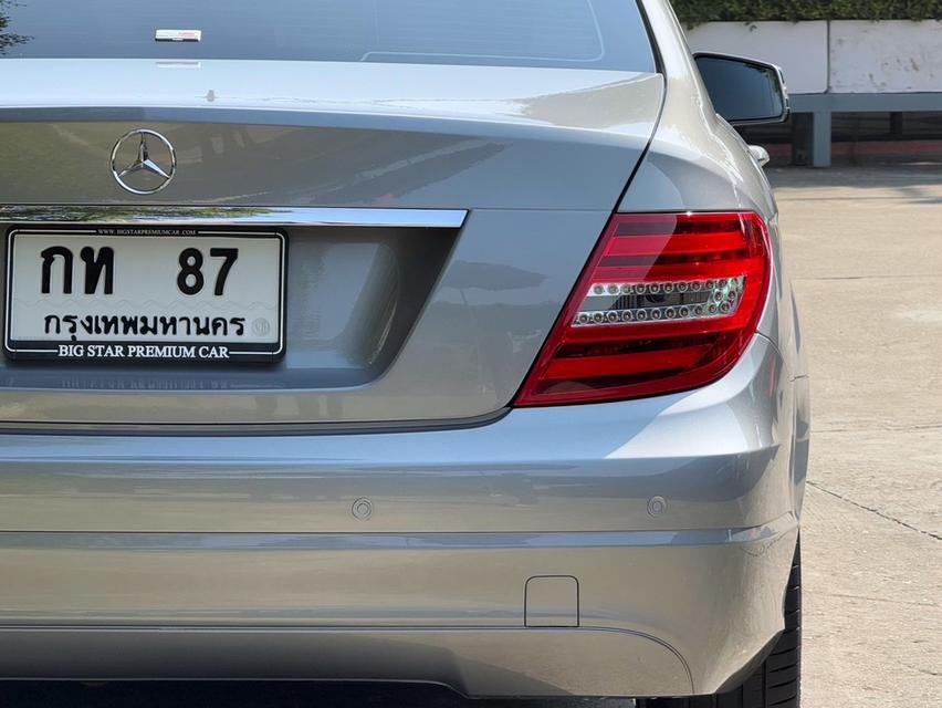 2014 BENZ C200 CGI W204 รถออกศูนย์ BENZ THAILAND รถวิ่งน้อย ประวัติ SERVICE ครบ รถไม่เคยมีอุบัติเหตุครับ 9