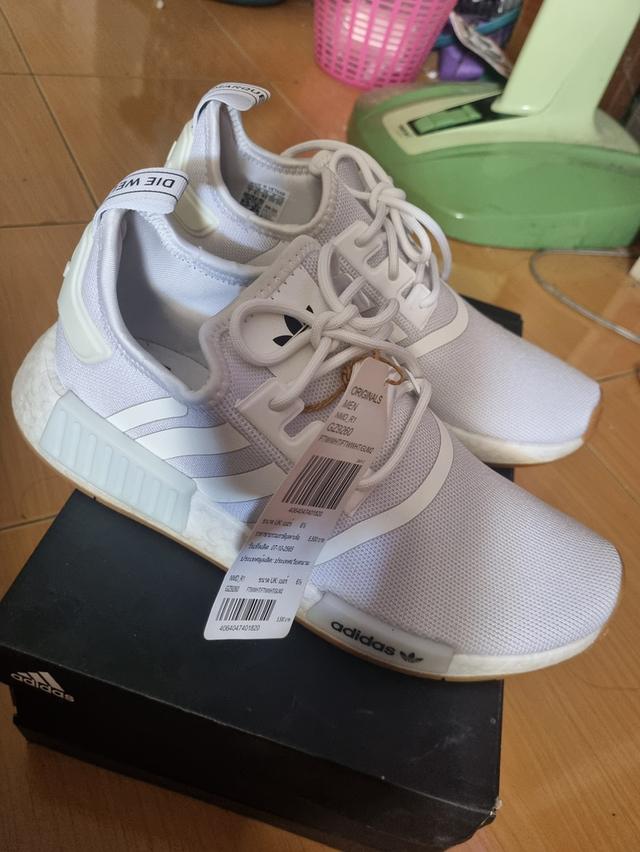 Adidas ORIGINALS MEN NMD_R1 GZ9260ขนาด UK เบอร์ 6 1/2 