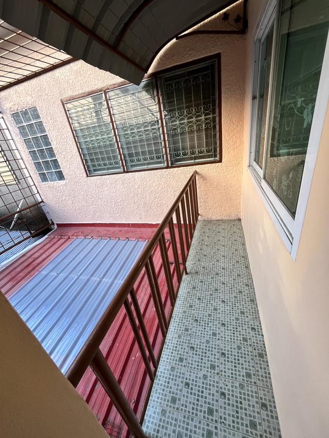 ขายทาวน์เฮ้าส์ 3 ชั้น 2 หลังทะลุกันหมู่บ้านสินทวีสวนธน 1 20