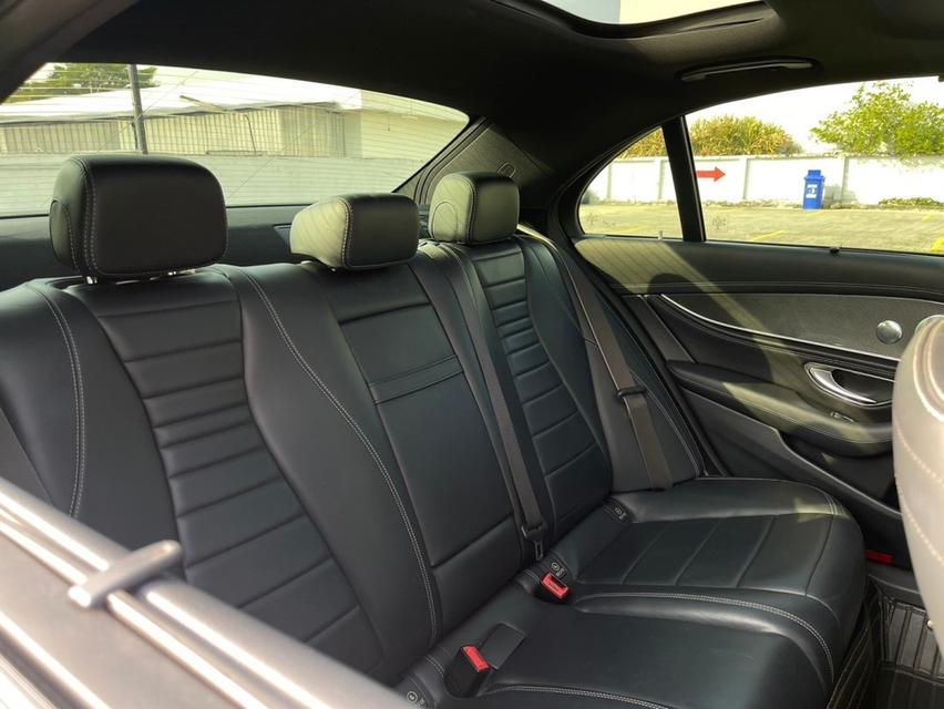 Mercedes Benz E350e AMG W213 2018 จด 2020 15