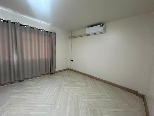 ทาวน์โฮม 3 ชั้น 4 ห้องนอน 3 ห้องน้ำ ชอยเรวดี 75 ใกล้MRTบางกระสอ นนทบรี 7